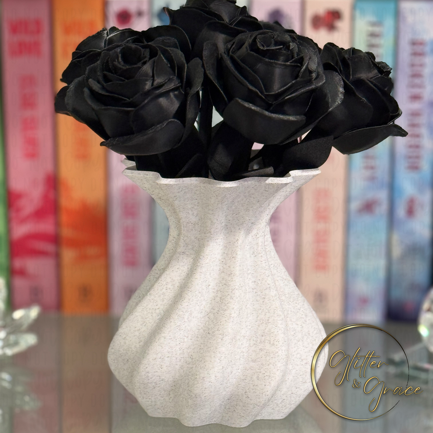3d printed flower vase with a spiral look